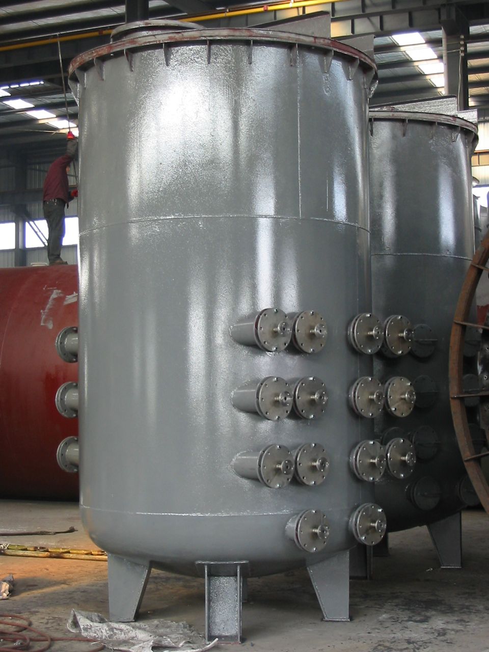 鋼襯塑儲(chǔ)罐的優(yōu)勢有什么? 鋼襯塑儲(chǔ)罐的優(yōu)勢有什么?